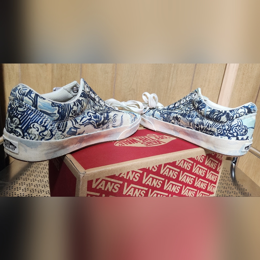 Vans, Vincent VanGogh "old vineyard" - Picture 5 of 7